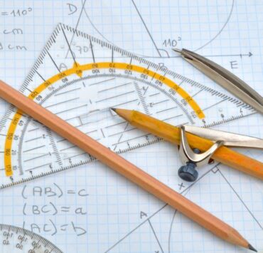if f(1) = 160 and f(n + 1) = –2f(n), what is f(4)?