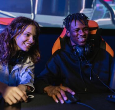 games like warcraft 3