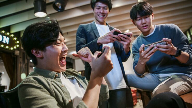 games like jackbox that use phone