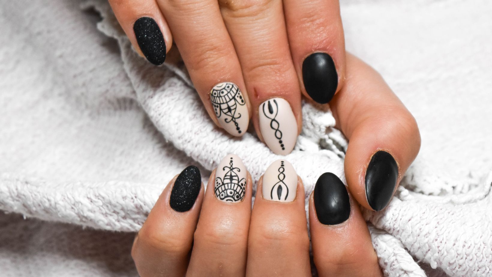 Elegance on your hands unas acrilicas naturales elegantes