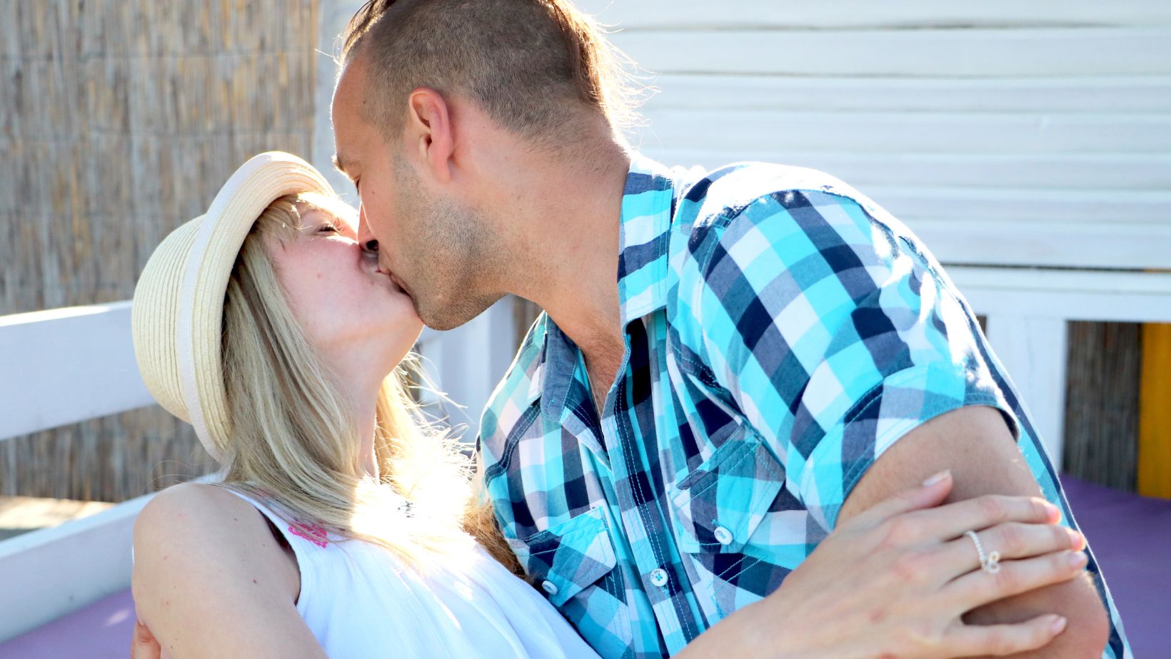 Will a man kiss a woman he is not attracted to considering emotional connection