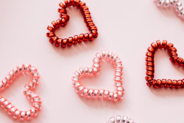 how to make a heart out of a gum wrapper