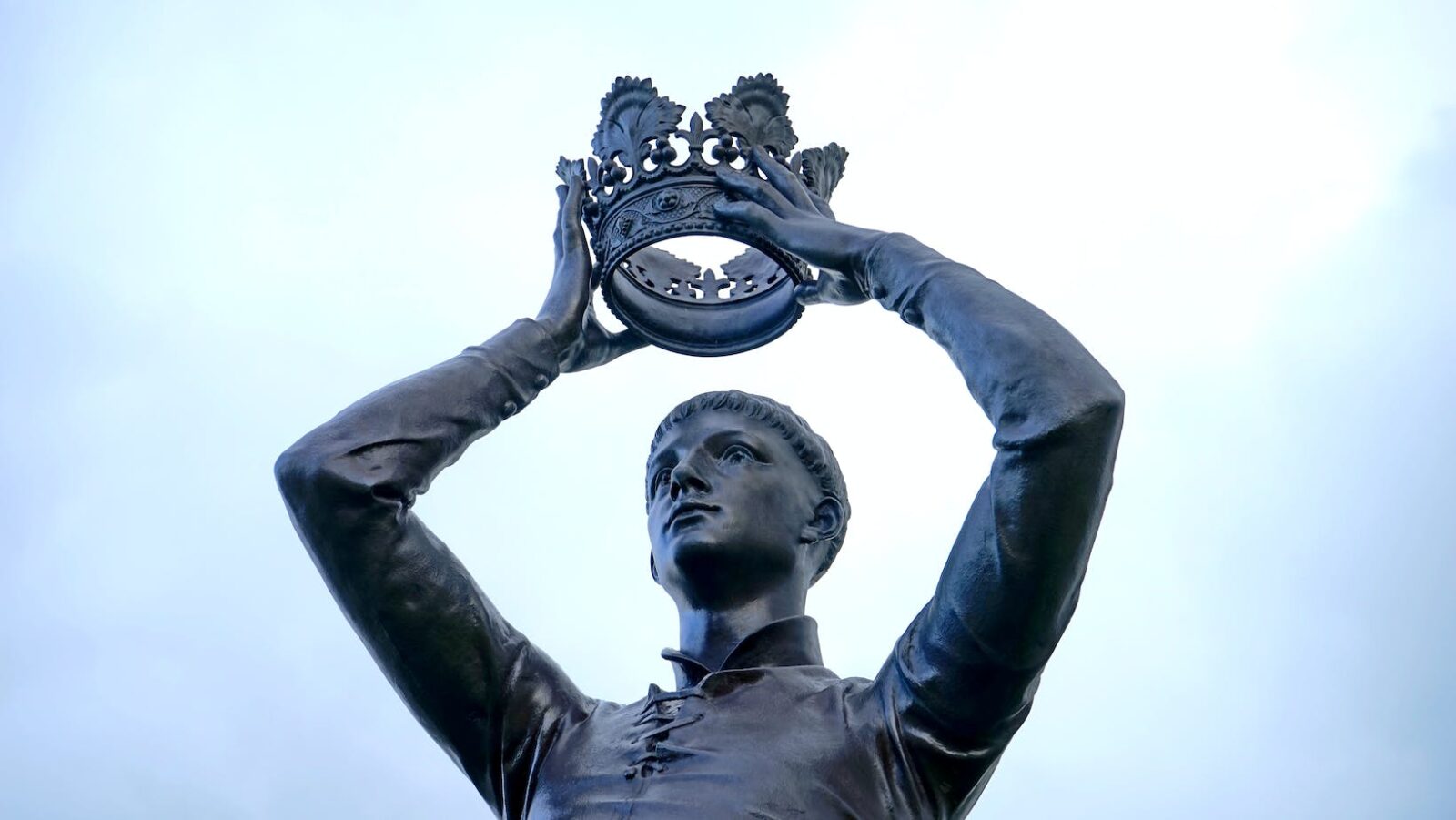 Unraveling the Mystery: How Tall Is King Charles III